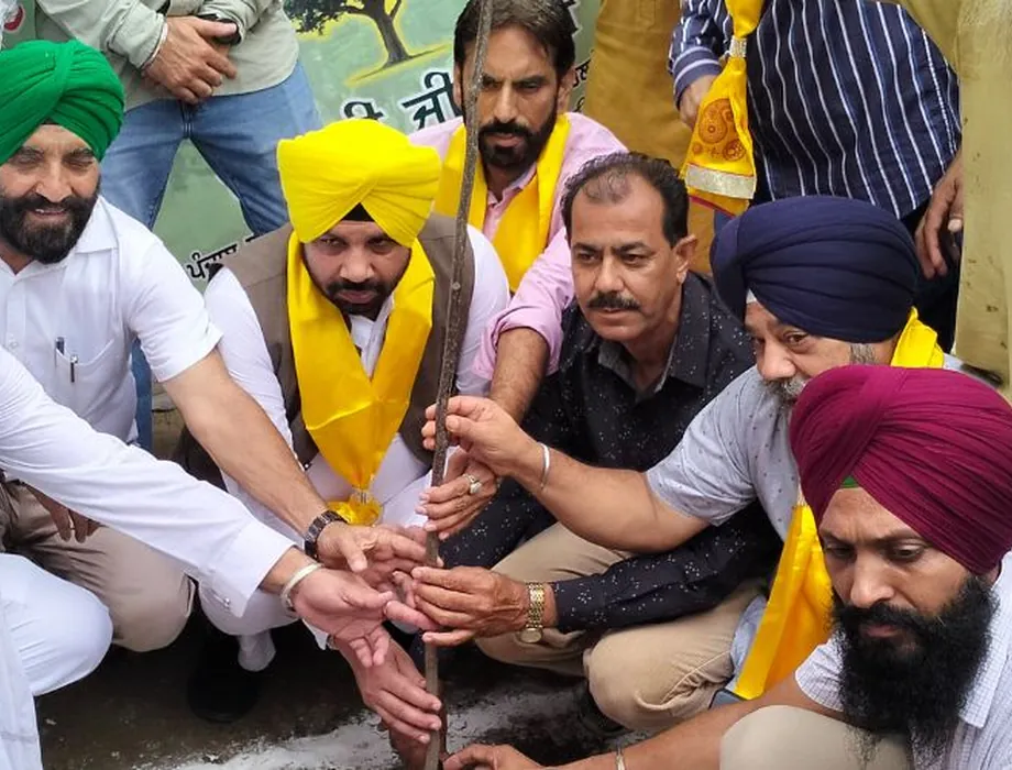 ਰੁੱਖ ਲਗਾਓ ਮੁਹਿੰਮਾਂ